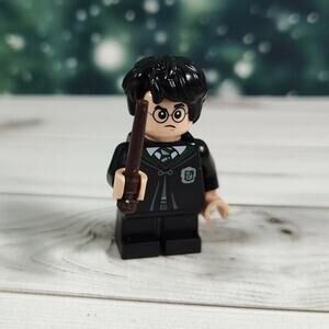 LEGO Harry Potter & Wand Minifigure from Hogwarts Polyjuice Potion Mistake 76386